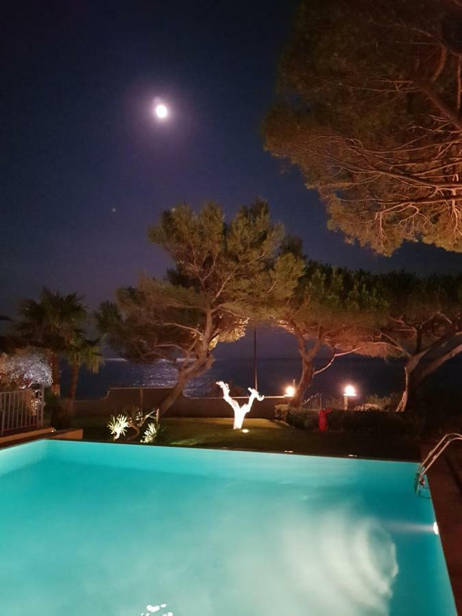 Villa Les Glycines Les Issambres Exteriér fotografie